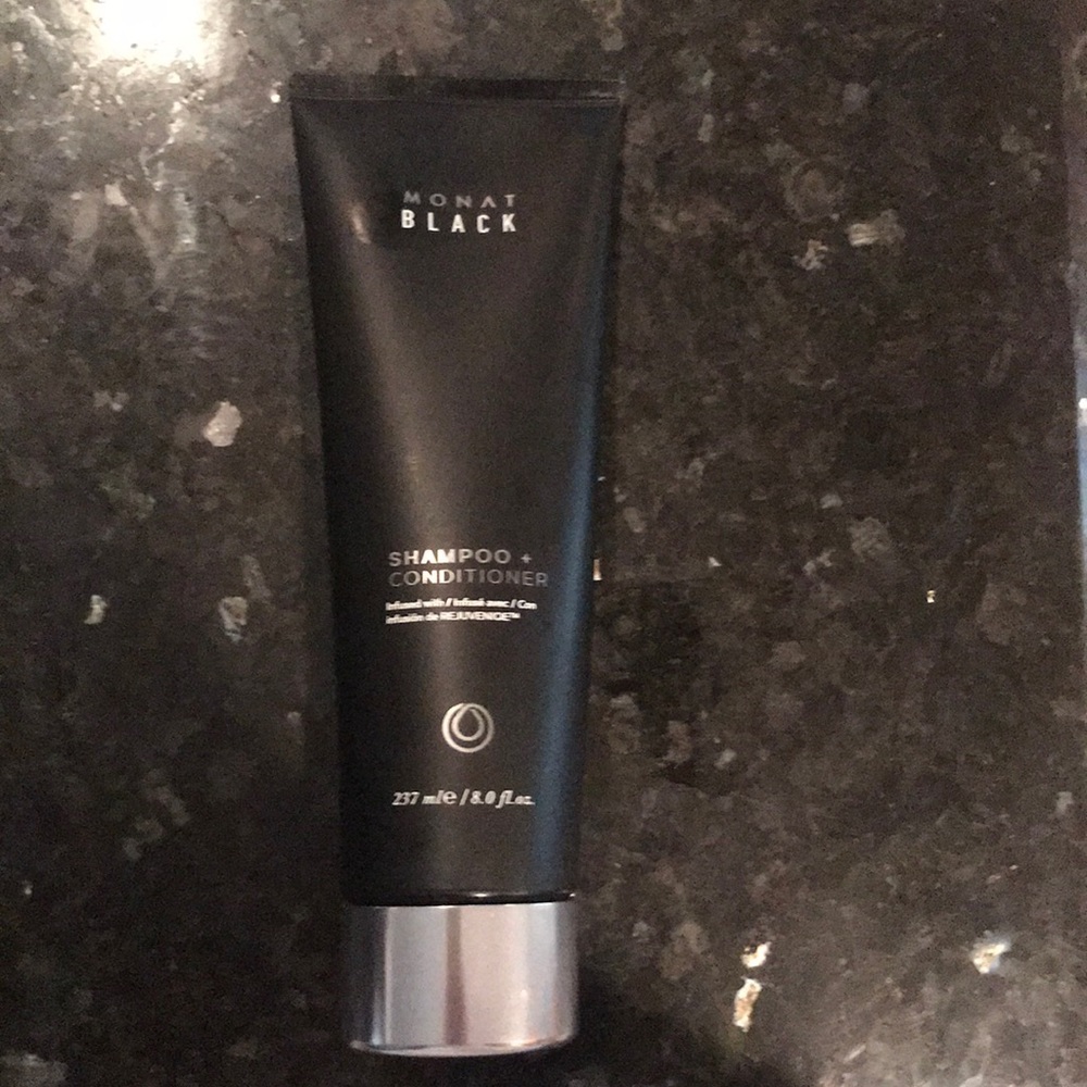 Monat Black Shampoo + Conditioner